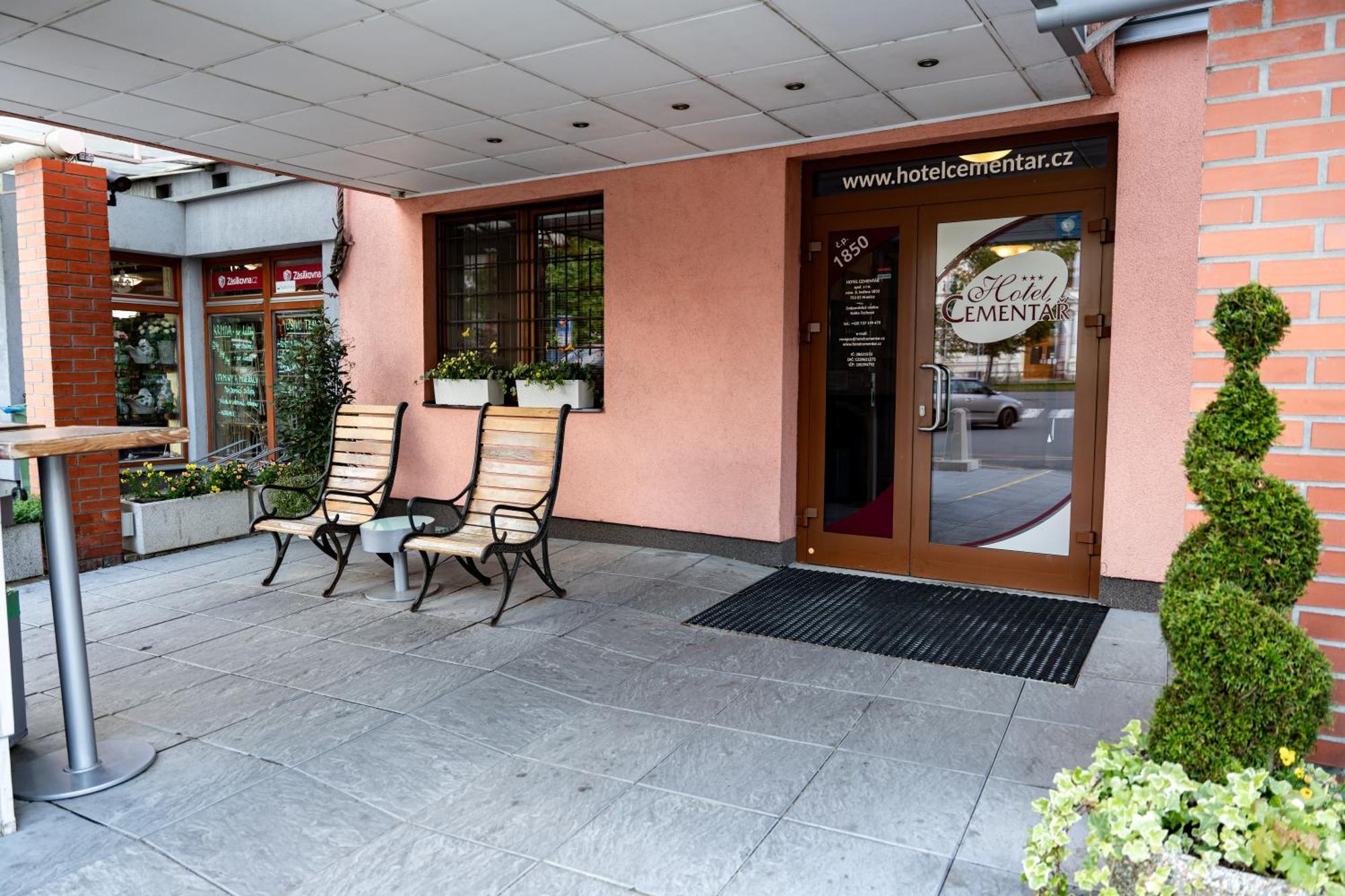 Hotel Cementar Hranice  Exterior foto